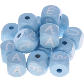 Cubos con letras en relieve de 10 mm en color azul bebé en lituano