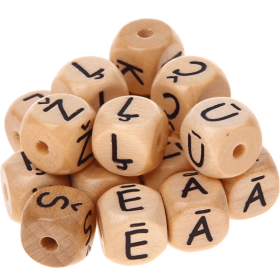 Кубики c рельефными буквами 10 мм – латышский язык
