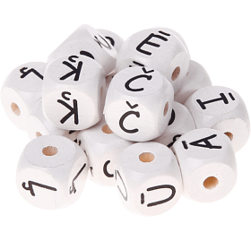 Bílé ražené kostky s písmenky 10 mm – lotyšský