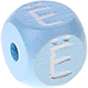 Cubos con letras en relieve de 10 mm en color azul bebé en francés : Ë