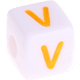 Разноцветные пластмассовые кубики с буквами по выбору : V