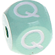 Cubos con letras en relieve de 10 mm en color menta : Q