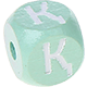 Cubos con letras en relieve de 10 mm en color menta en kazajo : Қ