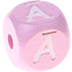Růžové ražené kostky s písmenky 10 mm – lotyšský : Ā
