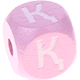 Cubos con letras en relieve de 10 mm en color rosa en kazajo : Қ