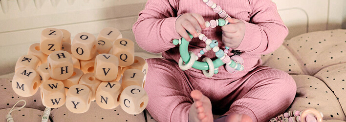 Cubes de lettres en bois imprimées pour les accessoires pour bébés avec noms